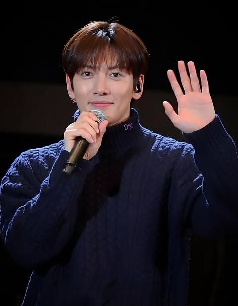 Latest photo of Ji Changwook