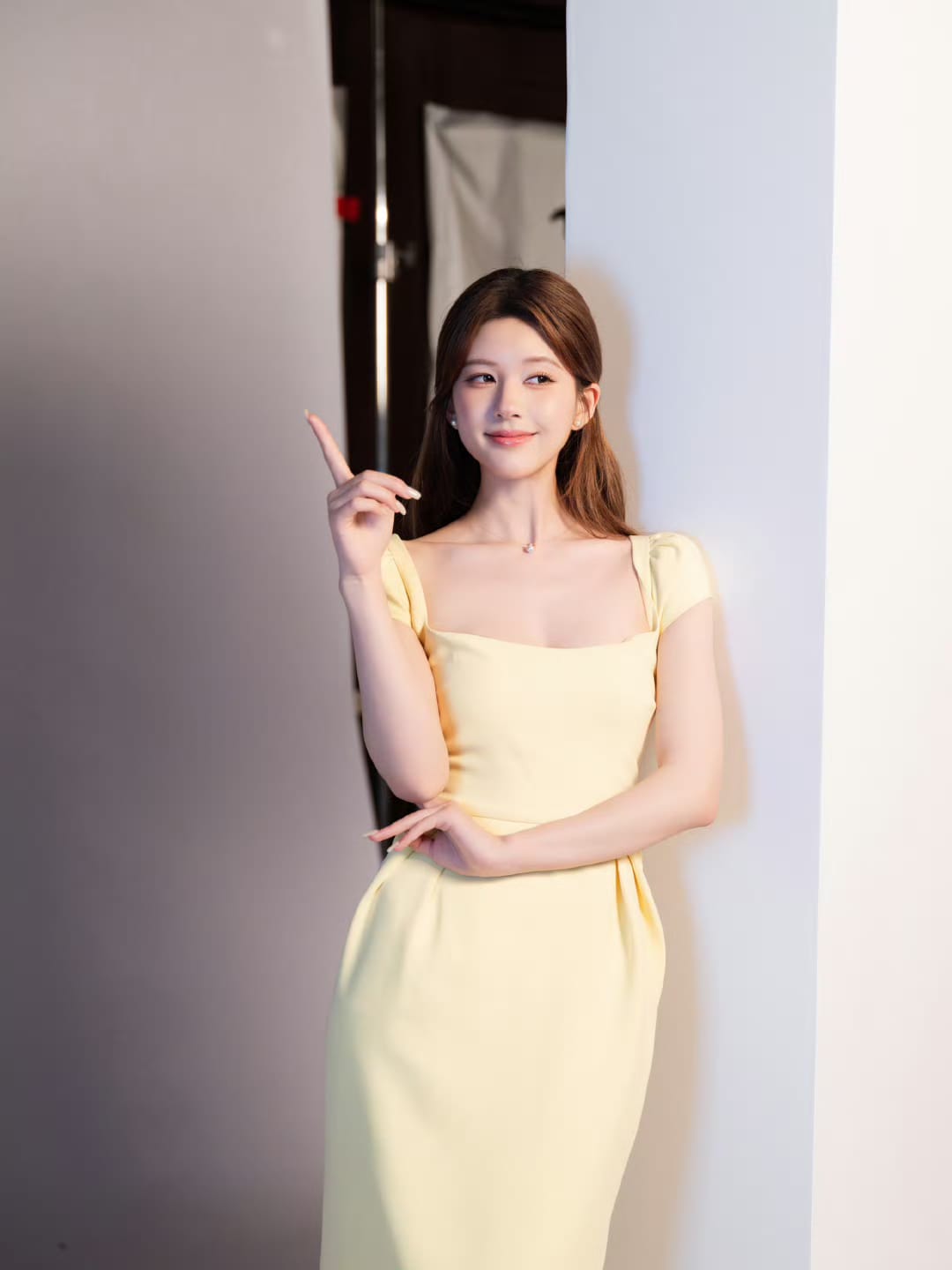 Behind-the-scenes cut of Zhao Lusi