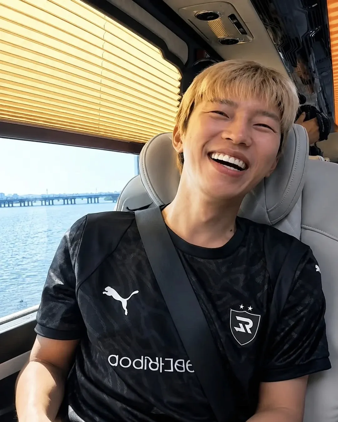 Foto kegiatan terbaru dari Lim Youngwoong
