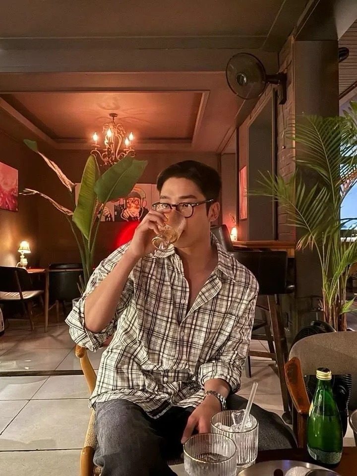 Cuplikan di balik layar dari Rowoon