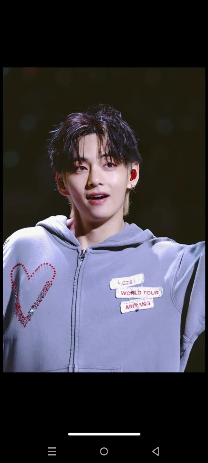 Foto kegiatan terbaru dari Kim Taehyung (V)