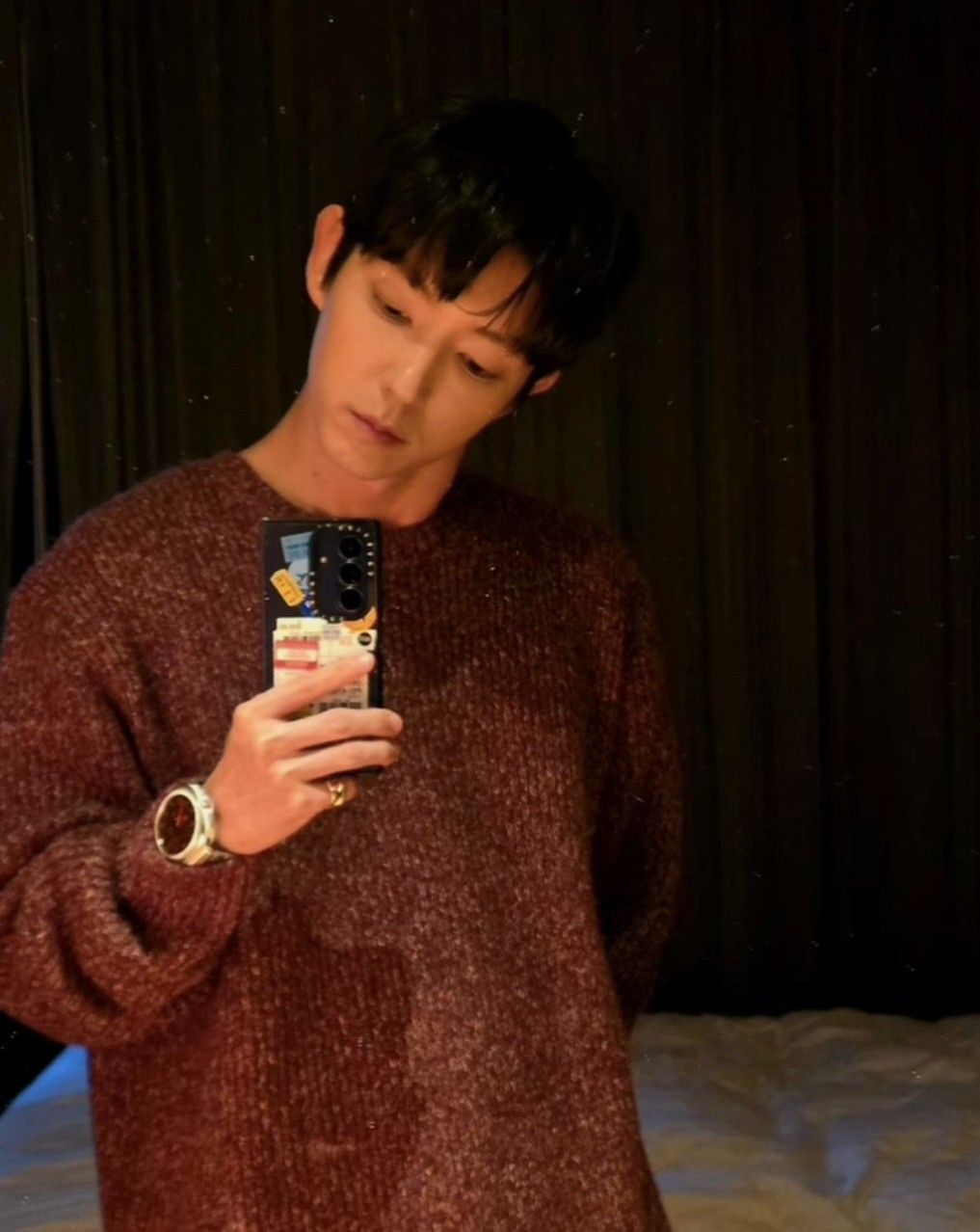 A moment captured by a fan of Lee Joongi