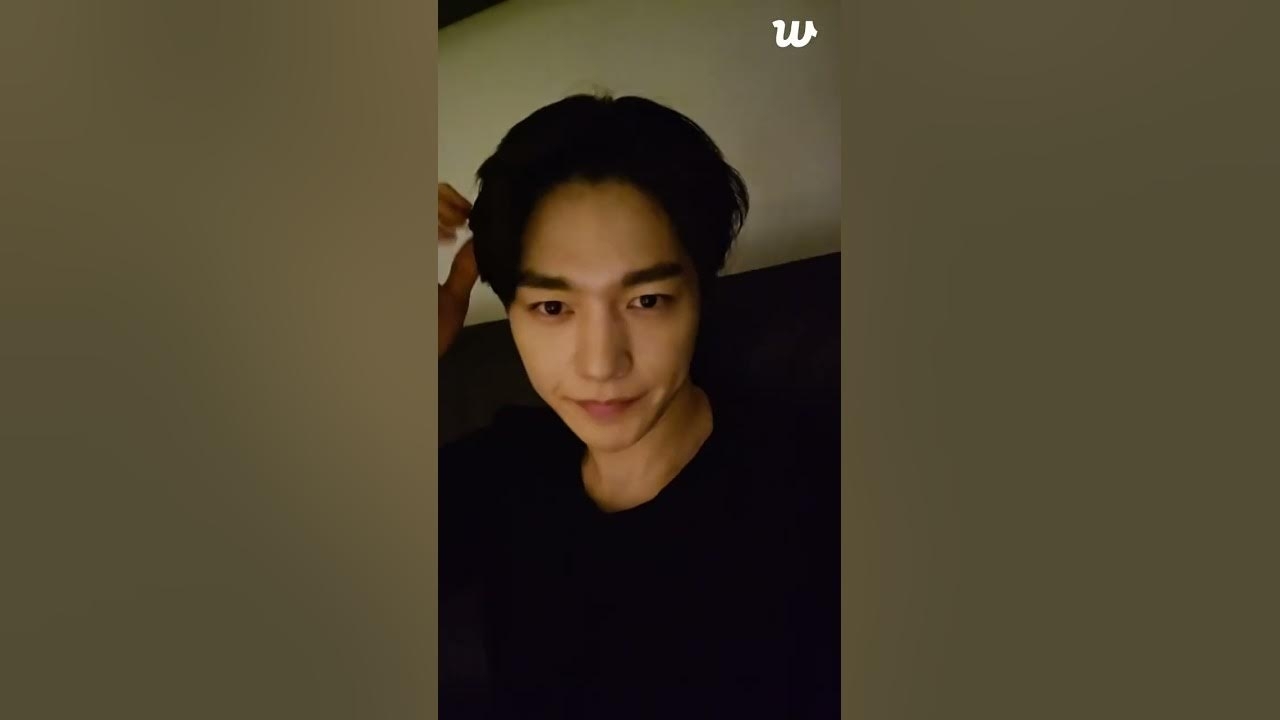 Latest photo of Kim Myungsoo (L)