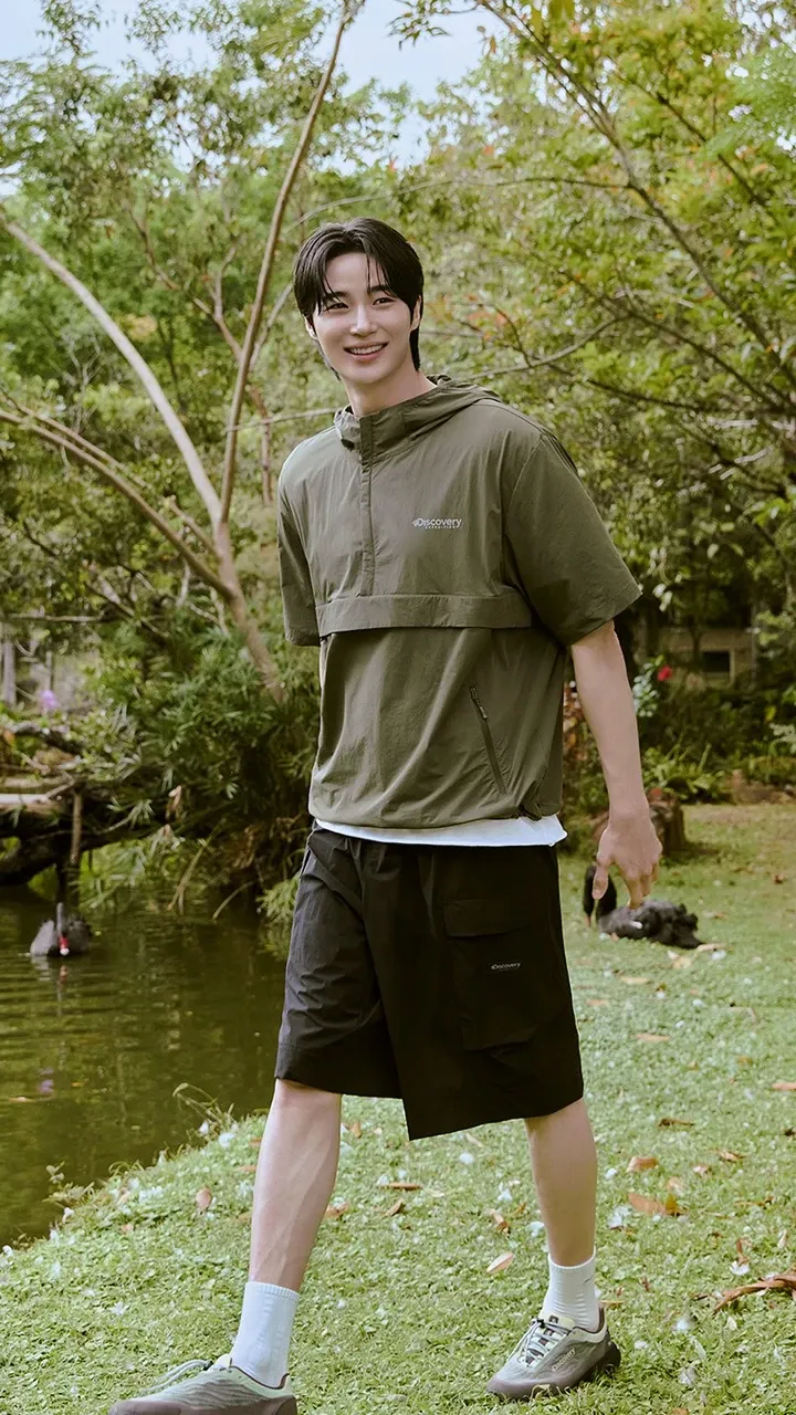 A moment captured by a fan of Byeon Wooseok