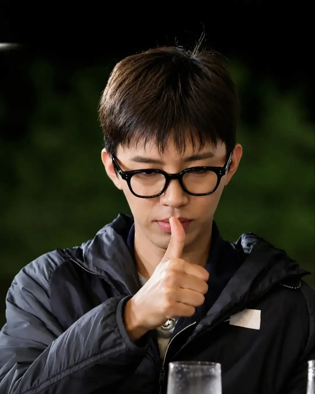 Cuplikan di balik layar dari Lim Youngwoong