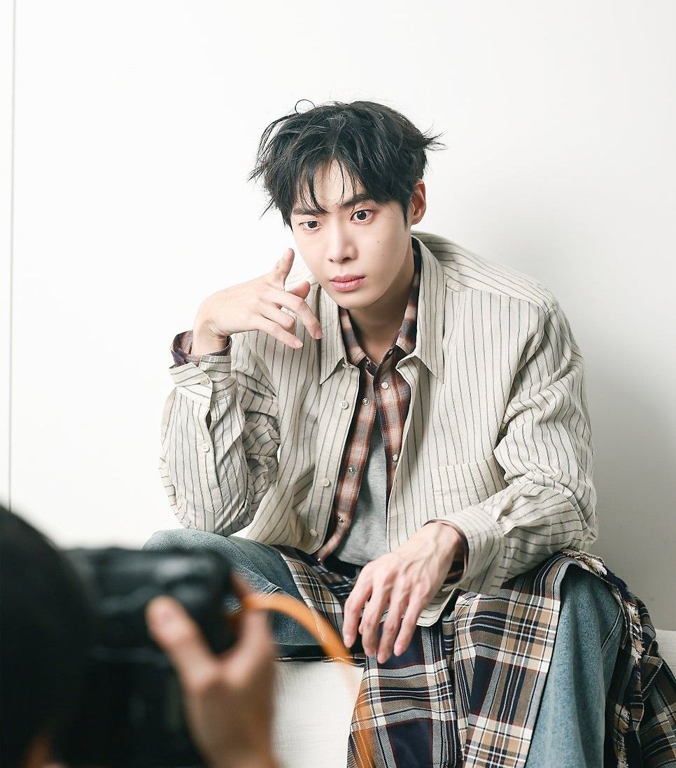 A moment captured by a fan of Choo Youngwoo