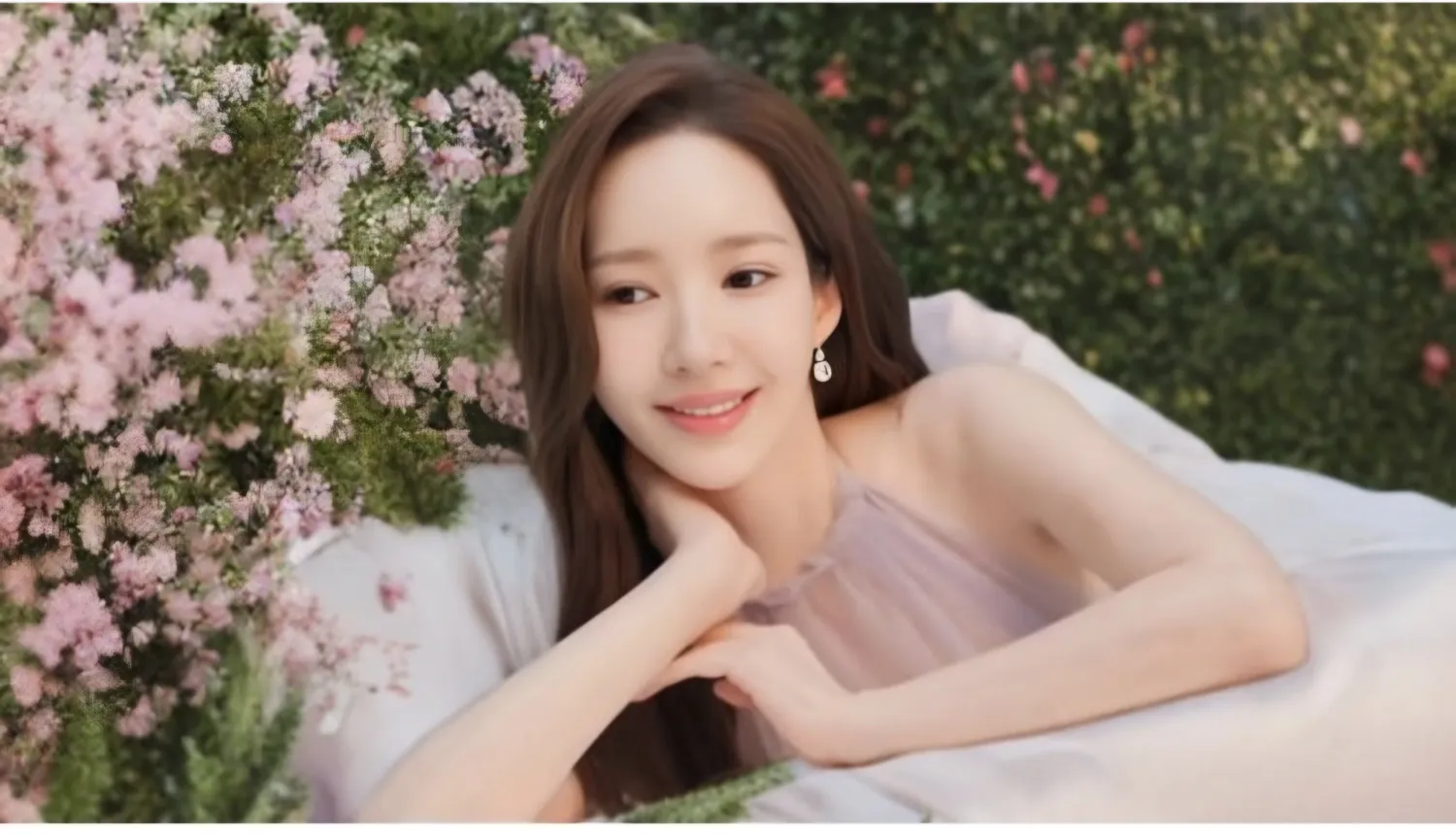 Latest photo of Park Minyoung