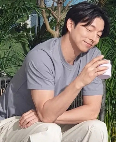 粉丝拍下的孔侑瞬间