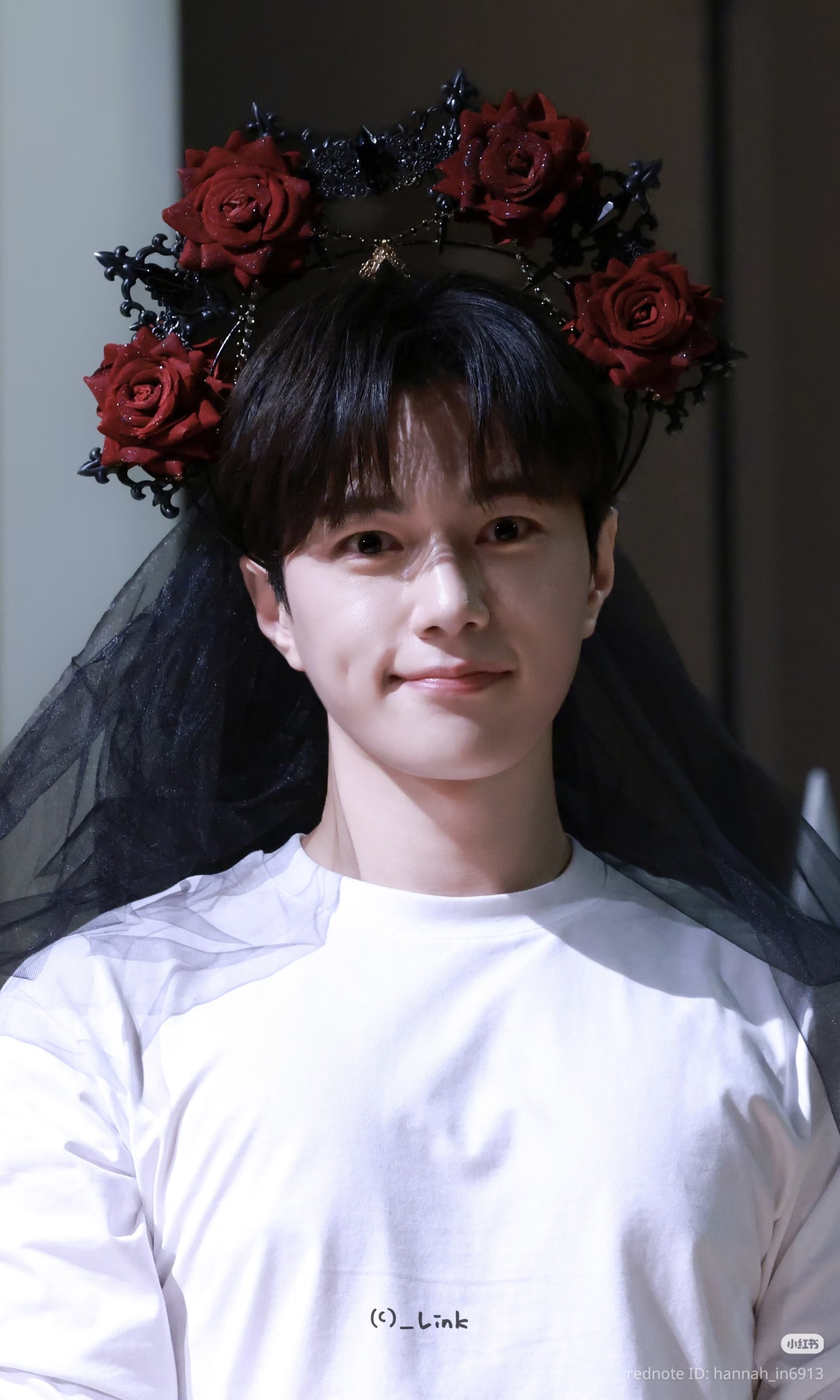 Recent activity shot of Kim Myungsoo (L)