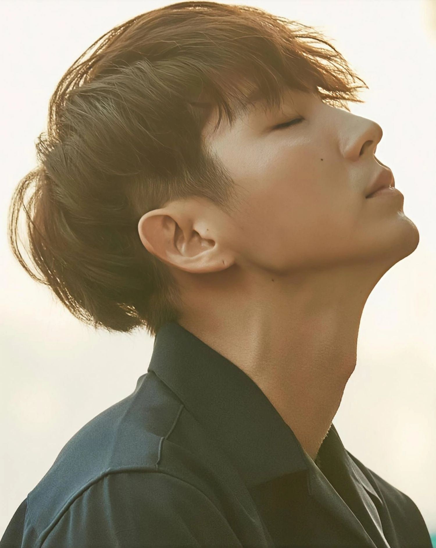 A moment captured by a fan of Lee Joongi