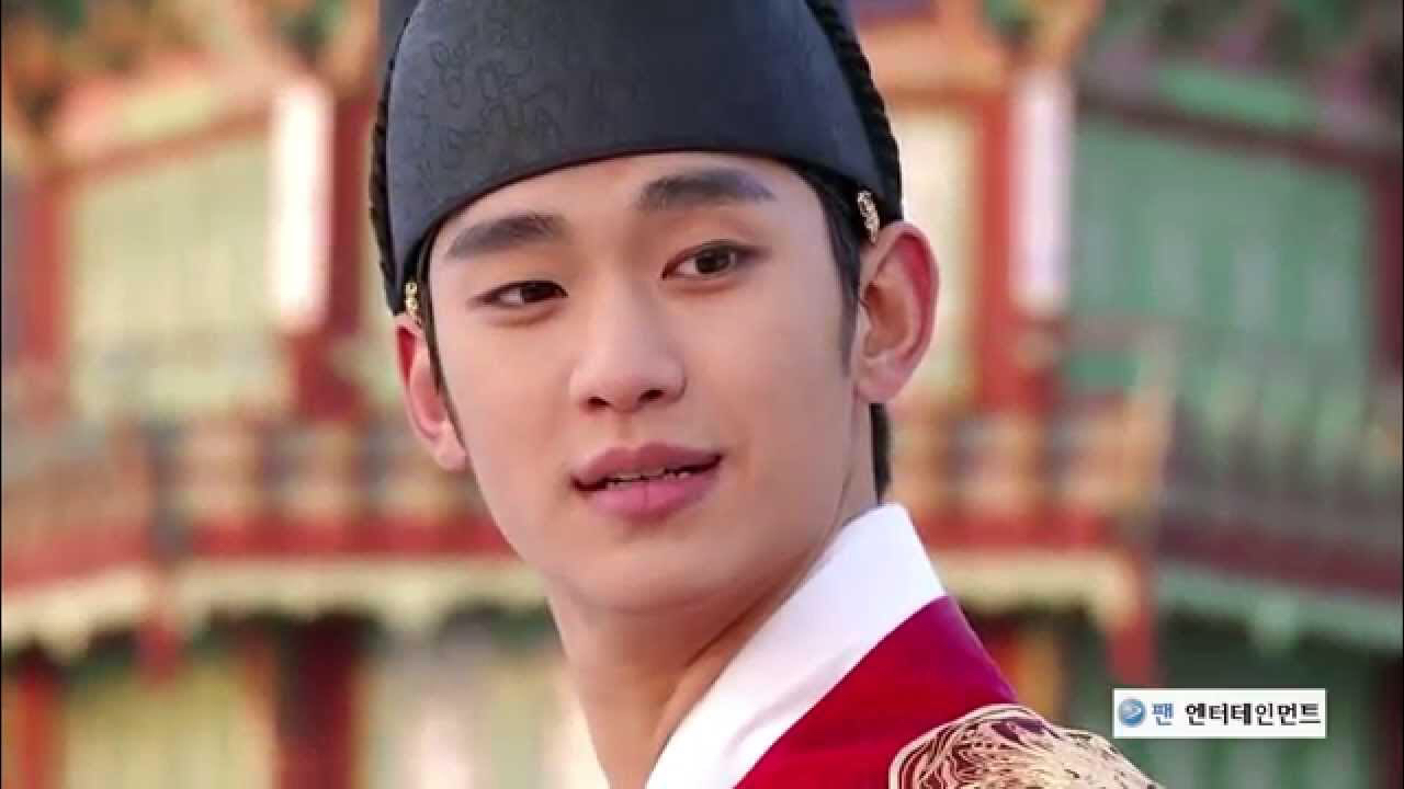 Foto kegiatan terbaru dari Kim Soohyun