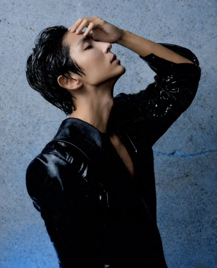 Cuplikan di balik layar dari Lee Joongi
