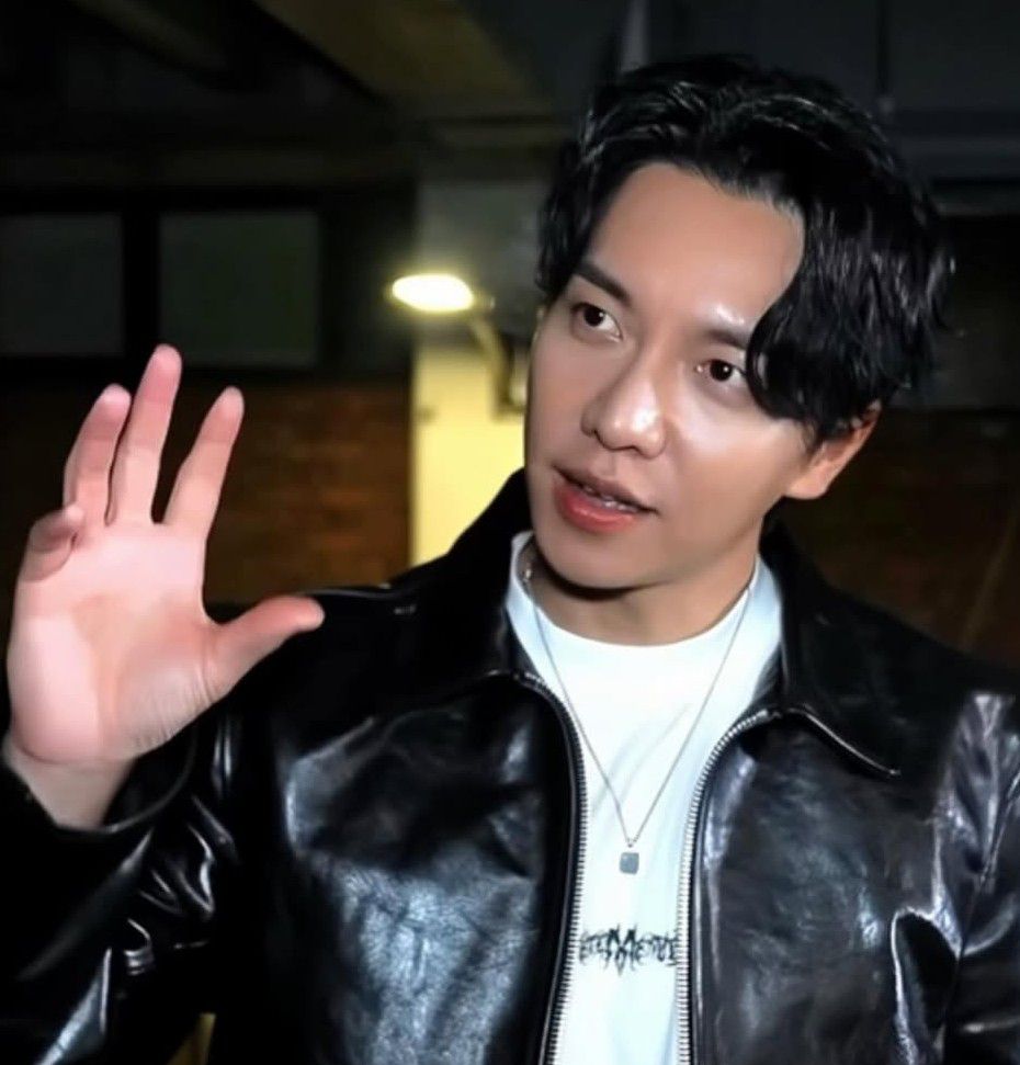 粉絲拍下的李昇基瞬間