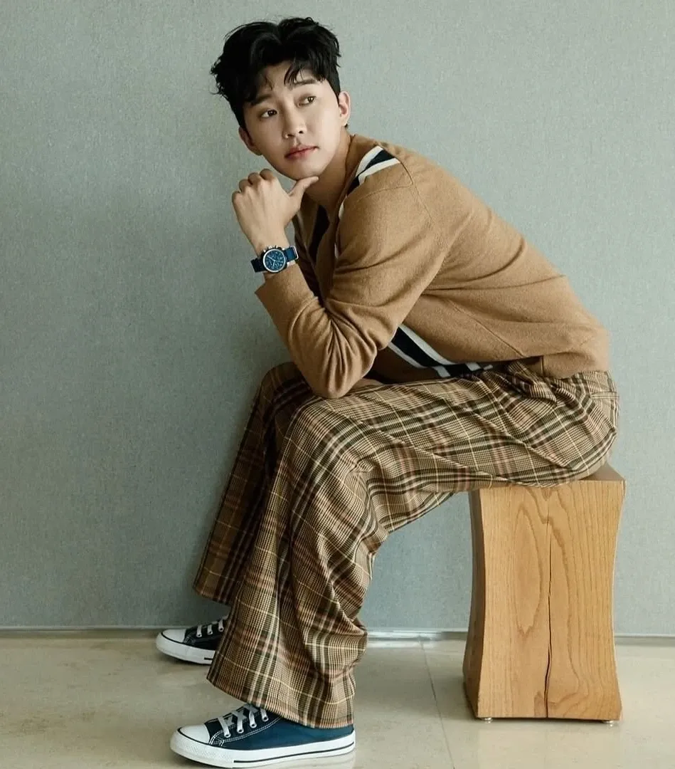 Cuplikan di balik layar dari Lim Youngwoong