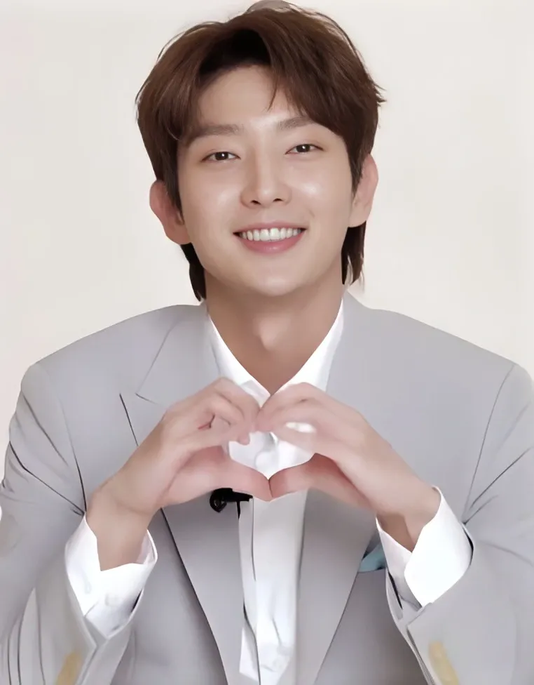 이준기 최근 활동샷