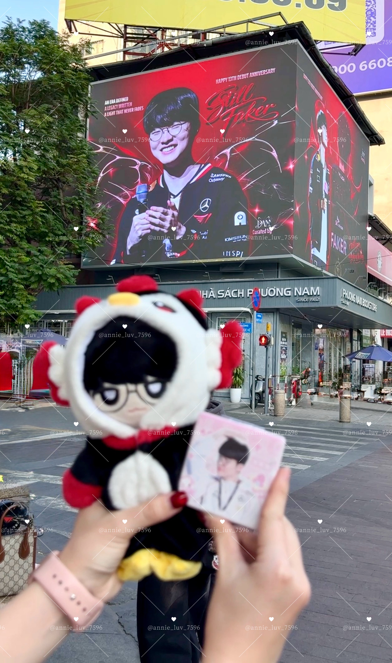 最爱偶像名人粉丝团推荐的Faker背景图片