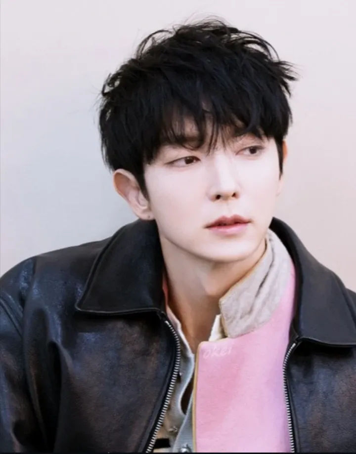 Latest photo of Lee Joongi