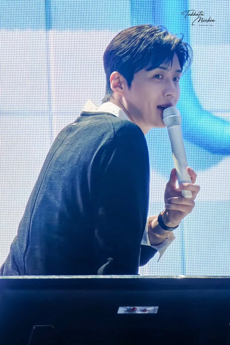 김선호 최근 활동샷