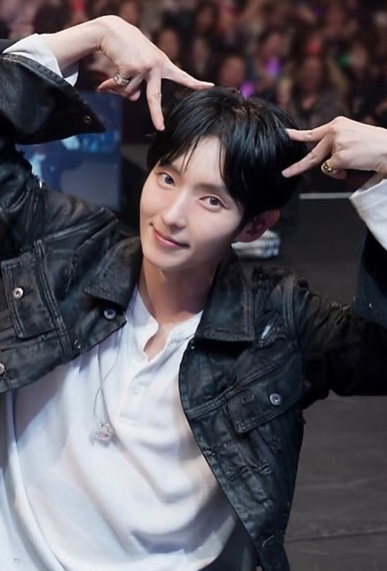 이준기 최근 활동샷