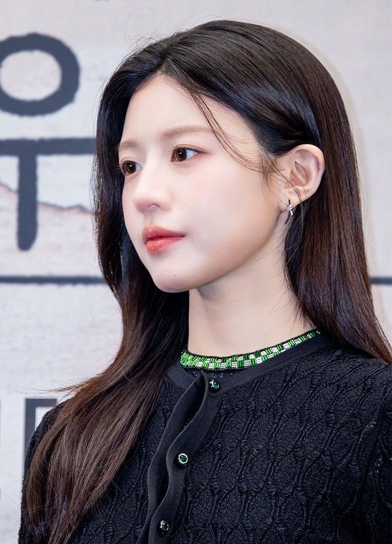 Latest photo of Go Younjung