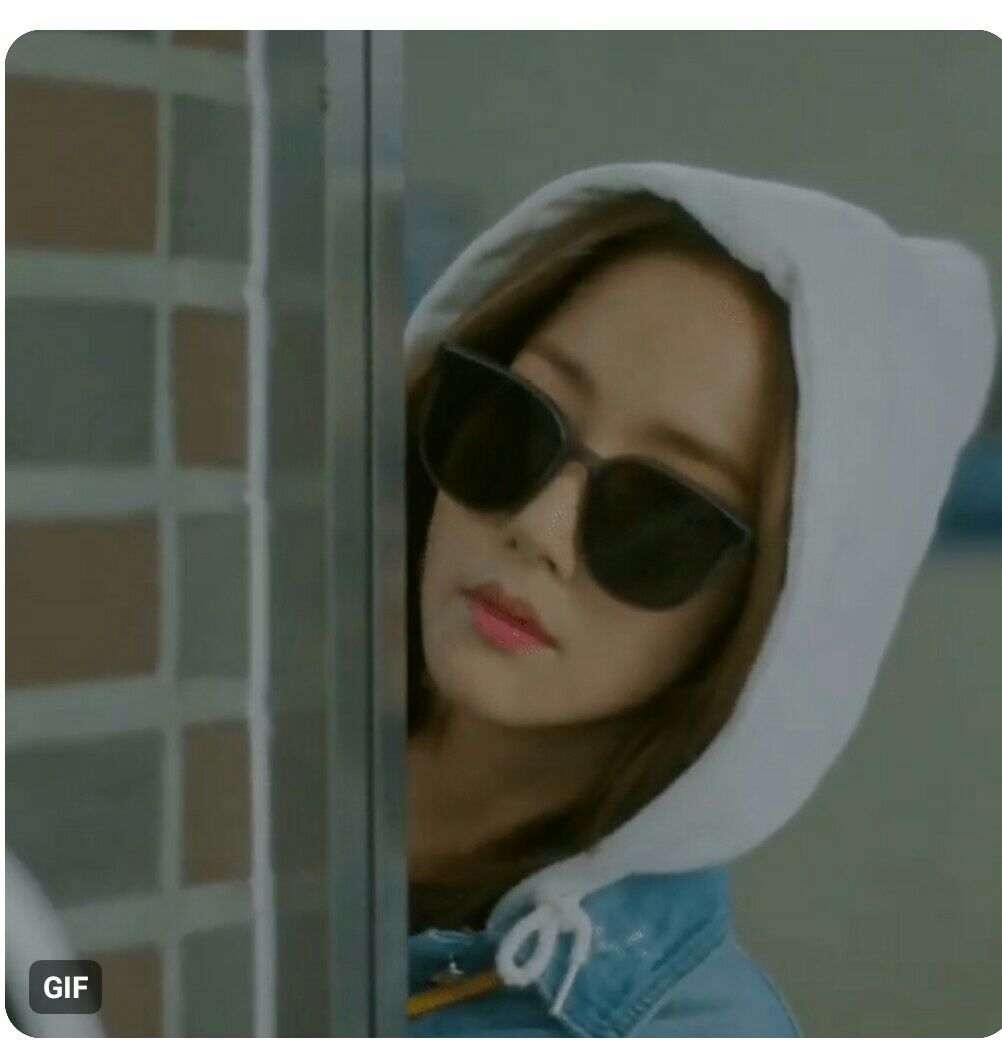 粉絲拍下的朴敏英瞬間