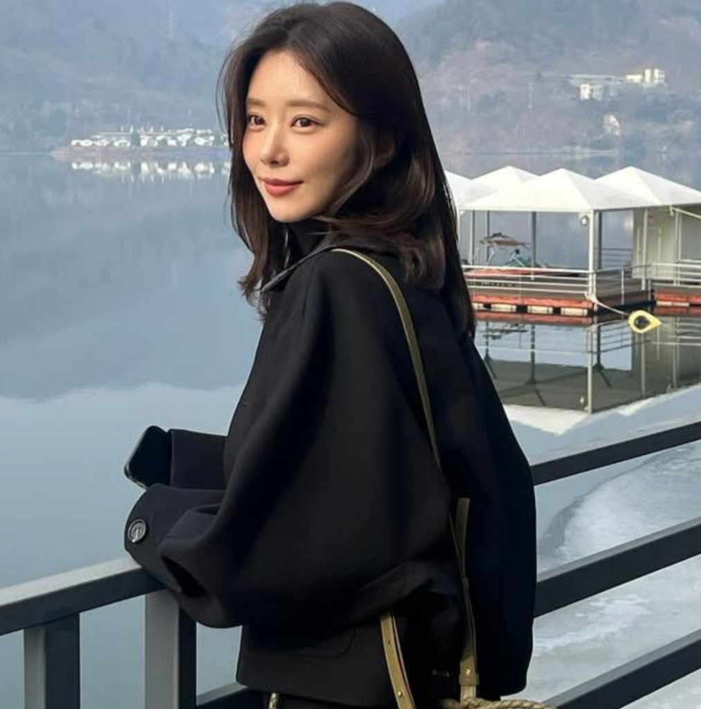 Latest photo of Lee Joobeen