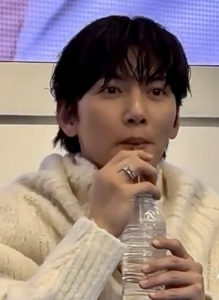 지창욱 최근 활동샷