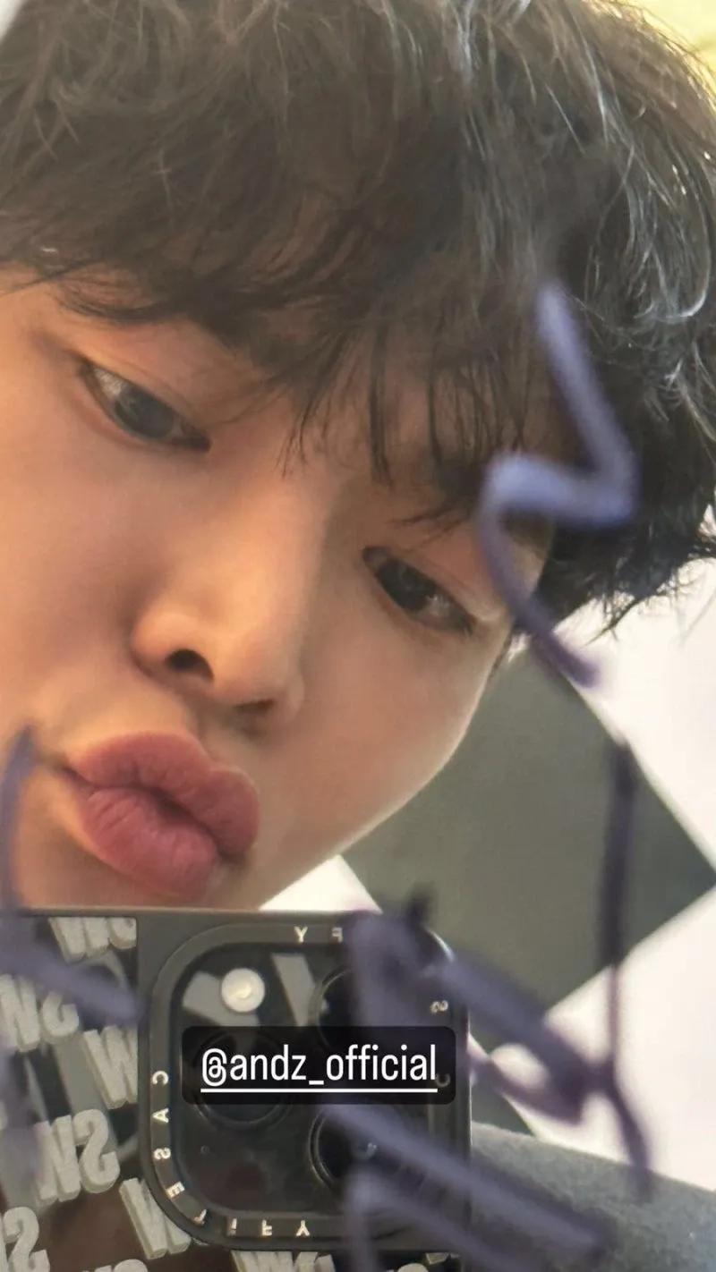 Foto terbaru dari Rowoon