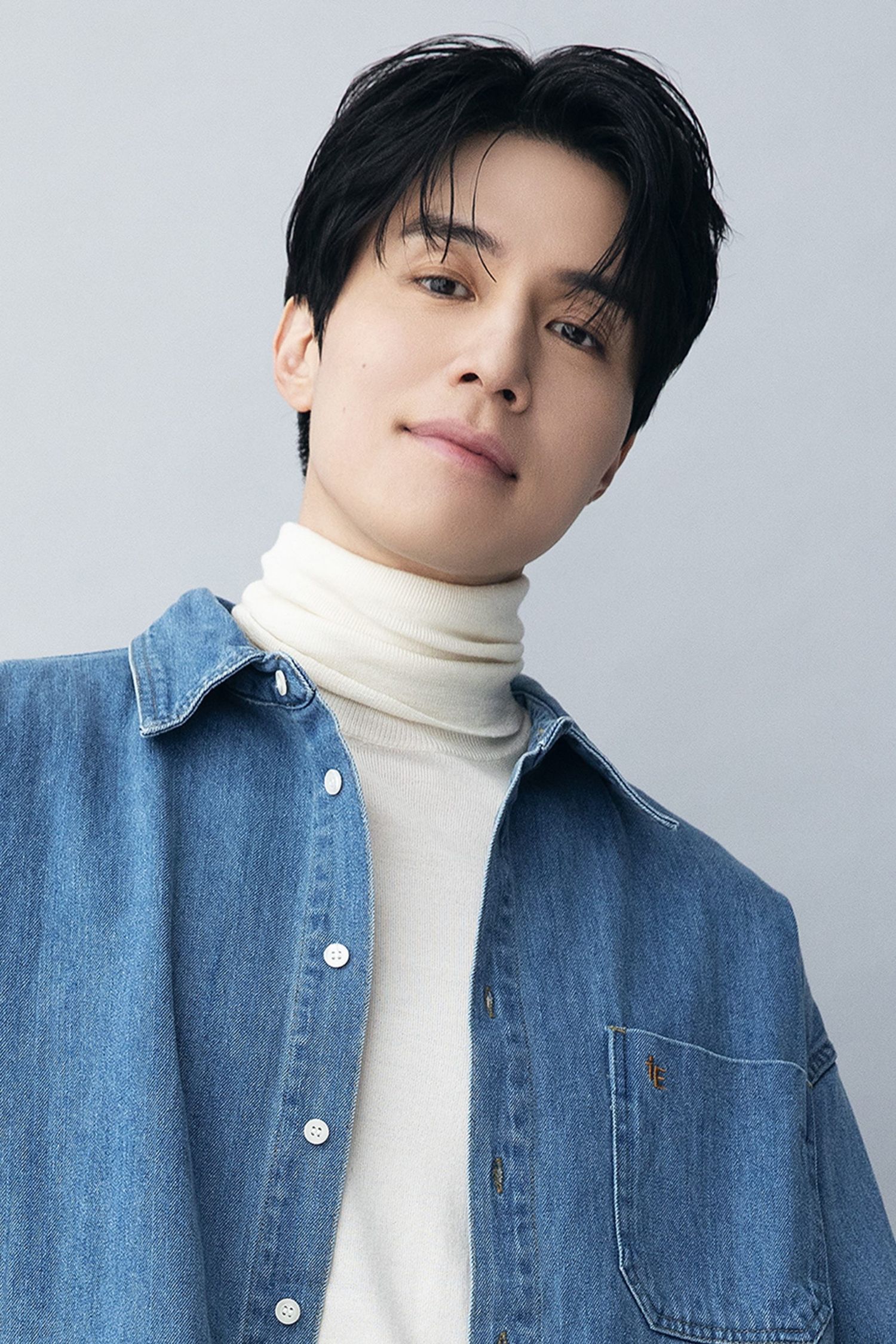 A moment captured by a fan of Lee Dongwook