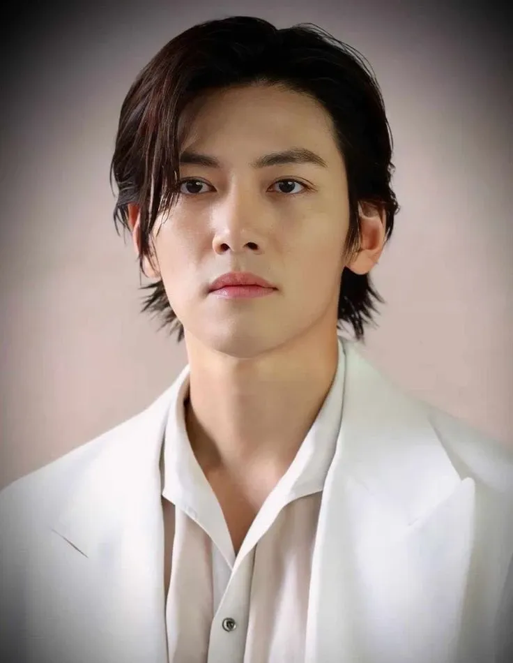 Recent activity shot of Ji Changwook