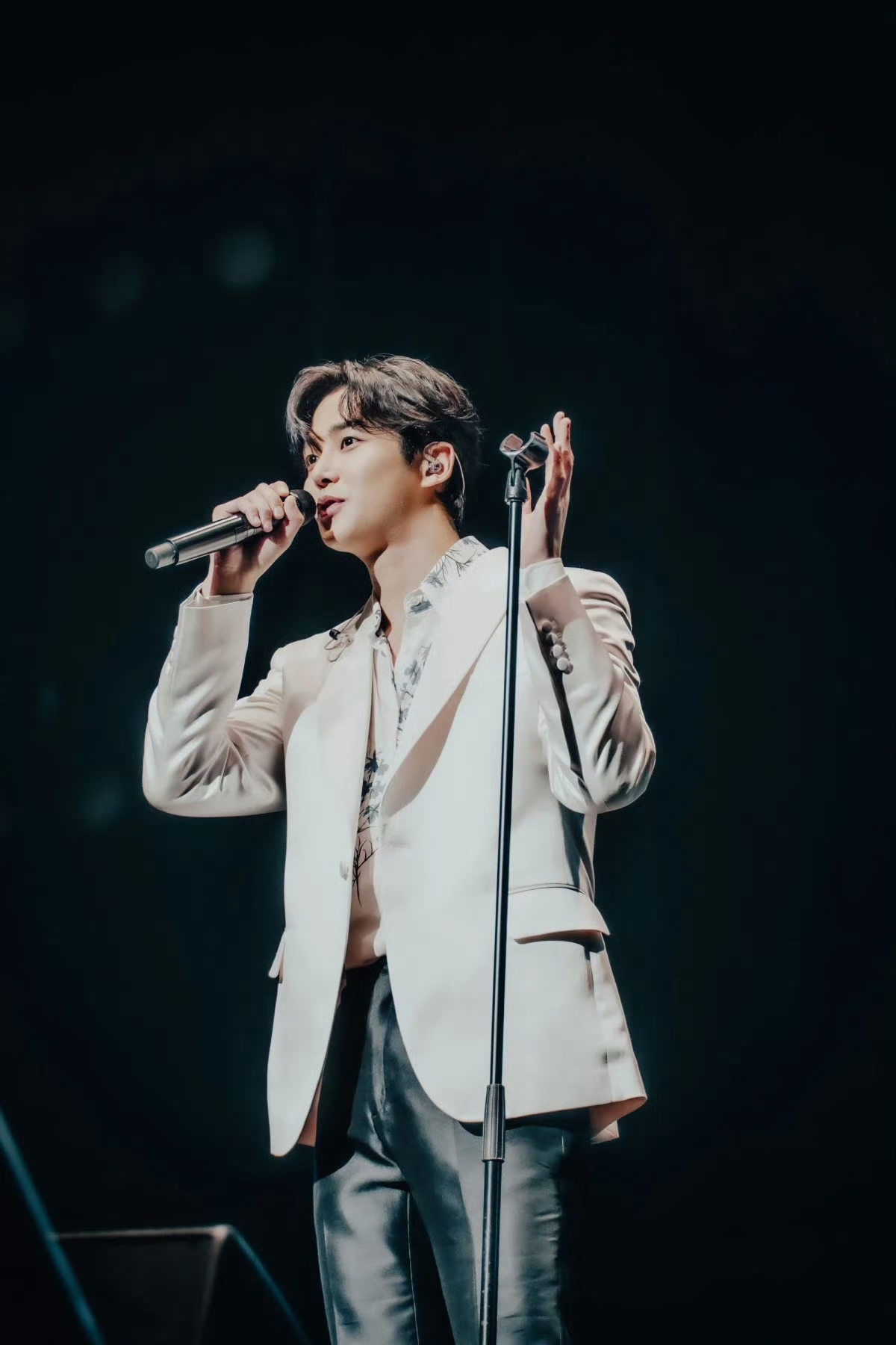 로운 팬이 찍은 순간