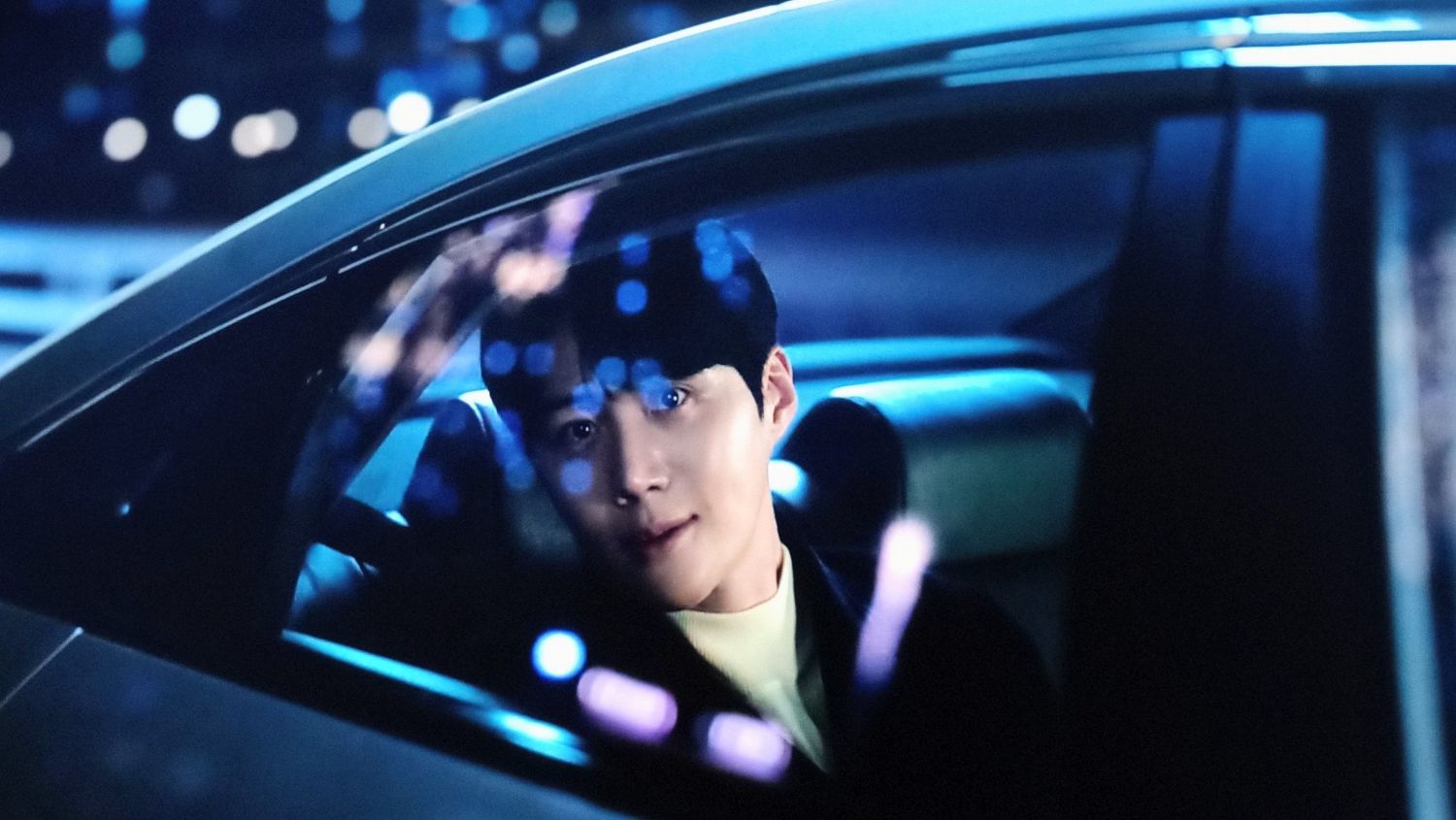 金宣虎的最新照片