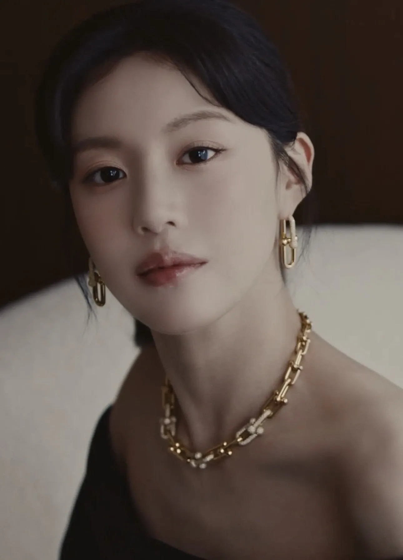 Behind-the-scenes cut of Go Younjung