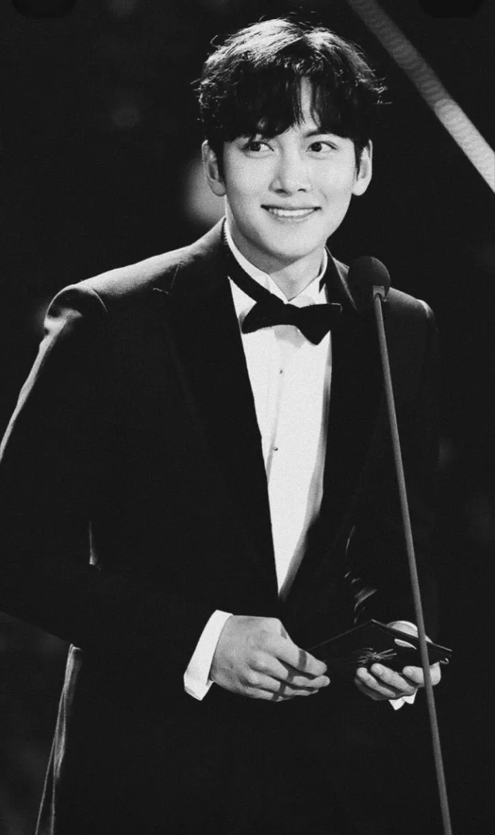 A moment captured by a fan of Ji Changwook