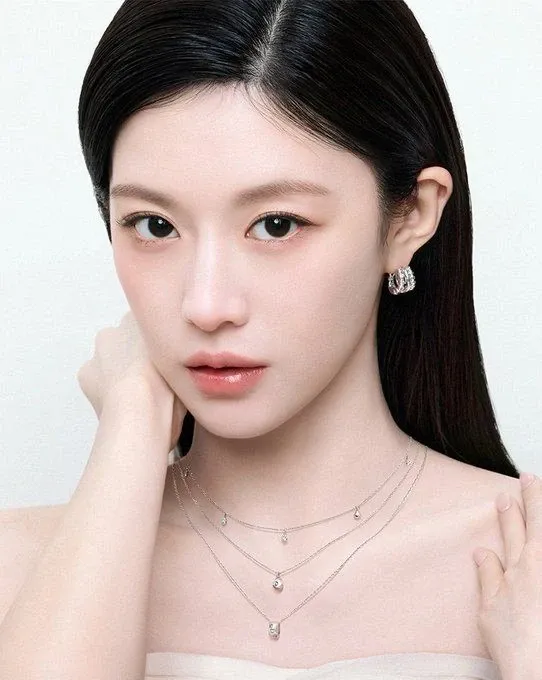 A moment captured by a fan of Go Younjung