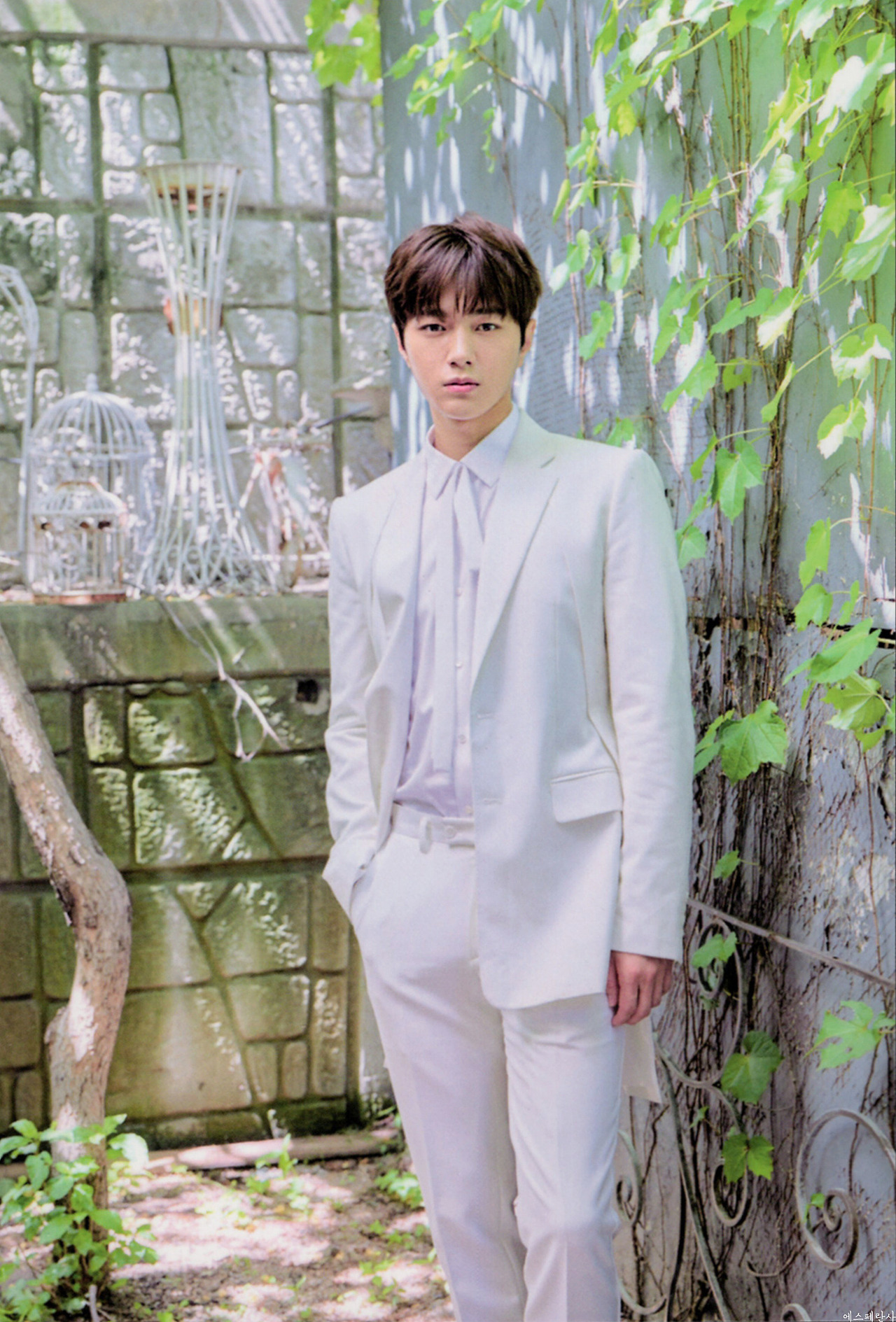 Recent activity shot of Kim Myungsoo (L)