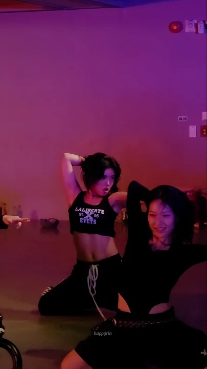 Behind-the-scenes cut of Aiki