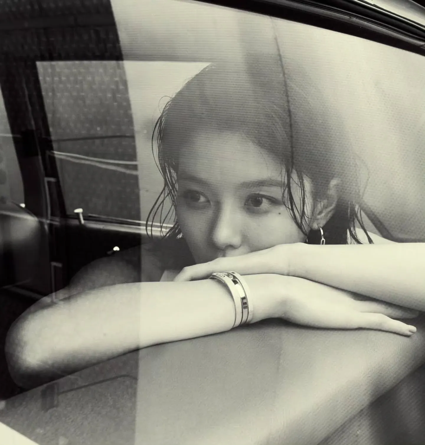 Behind-the-scenes cut of Kim Youjung
