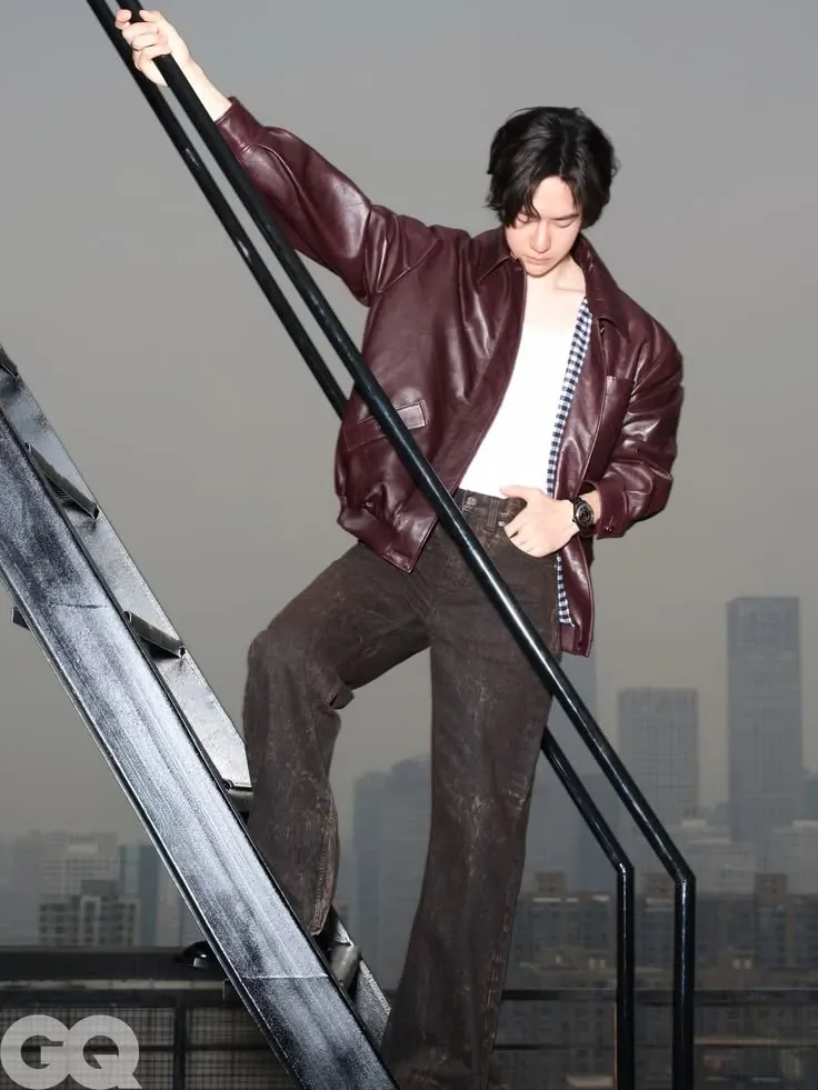 Behind-the-scenes cut of Wang Yibo