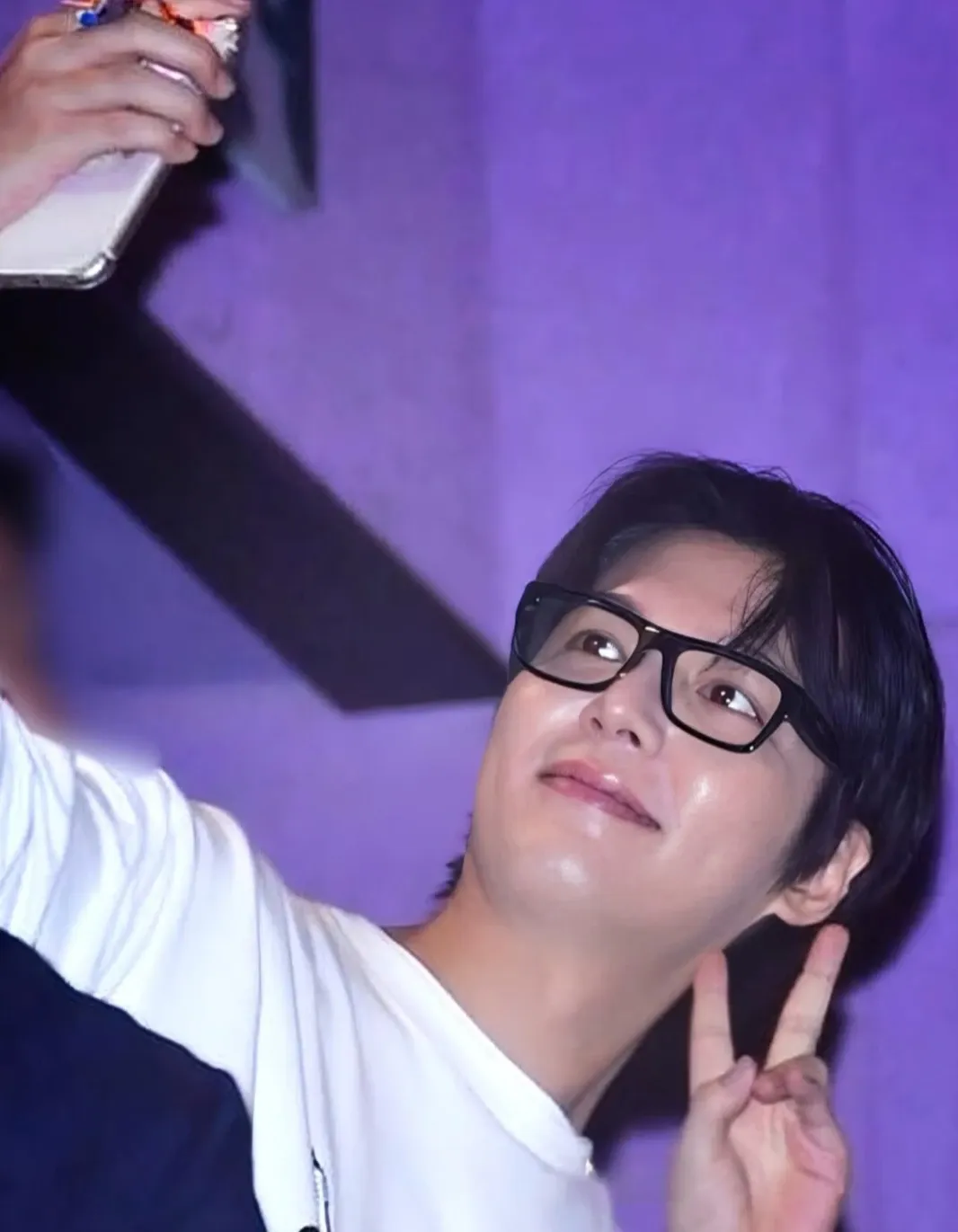 Behind-the-scenes cut of Lee Minho
