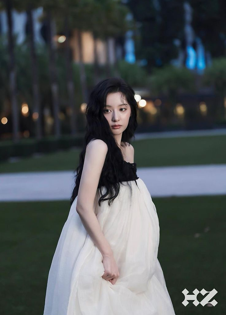 Behind-the-scenes cut of Kim Jiwon