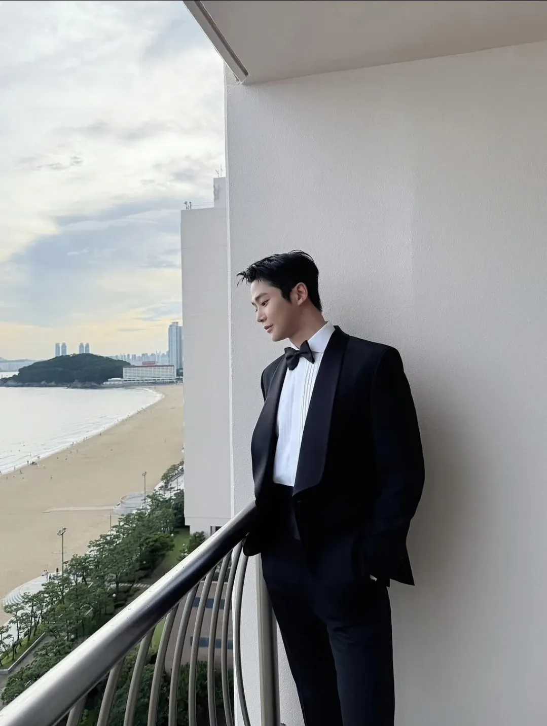 Momen yang diabadikan oleh penggemar Rowoon