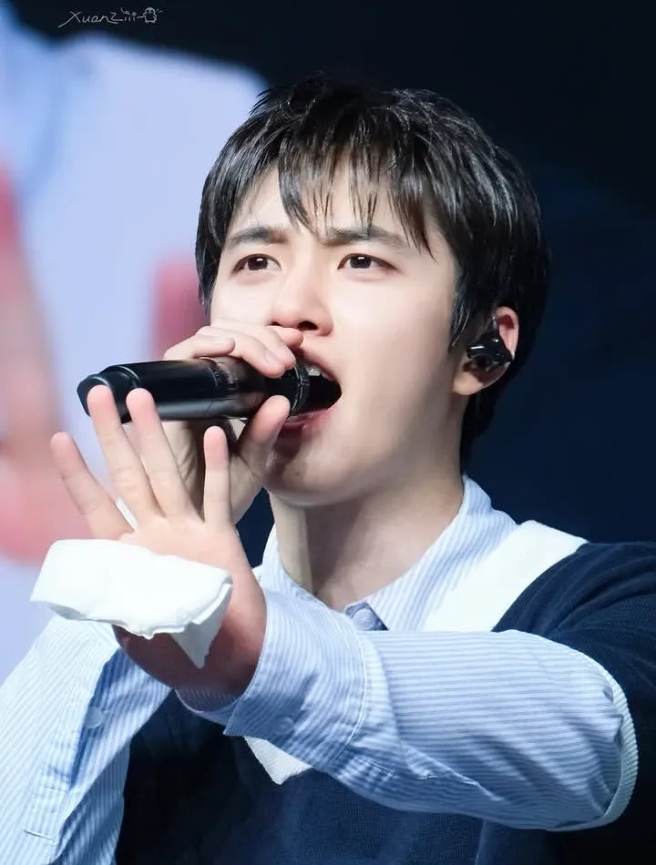 도경수 (디오)의 비하인드 컷