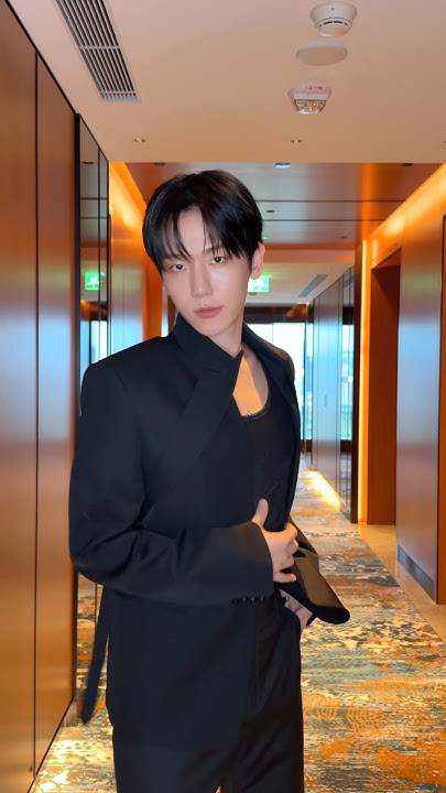 Today's popular wallpaper in Baekhyun community
