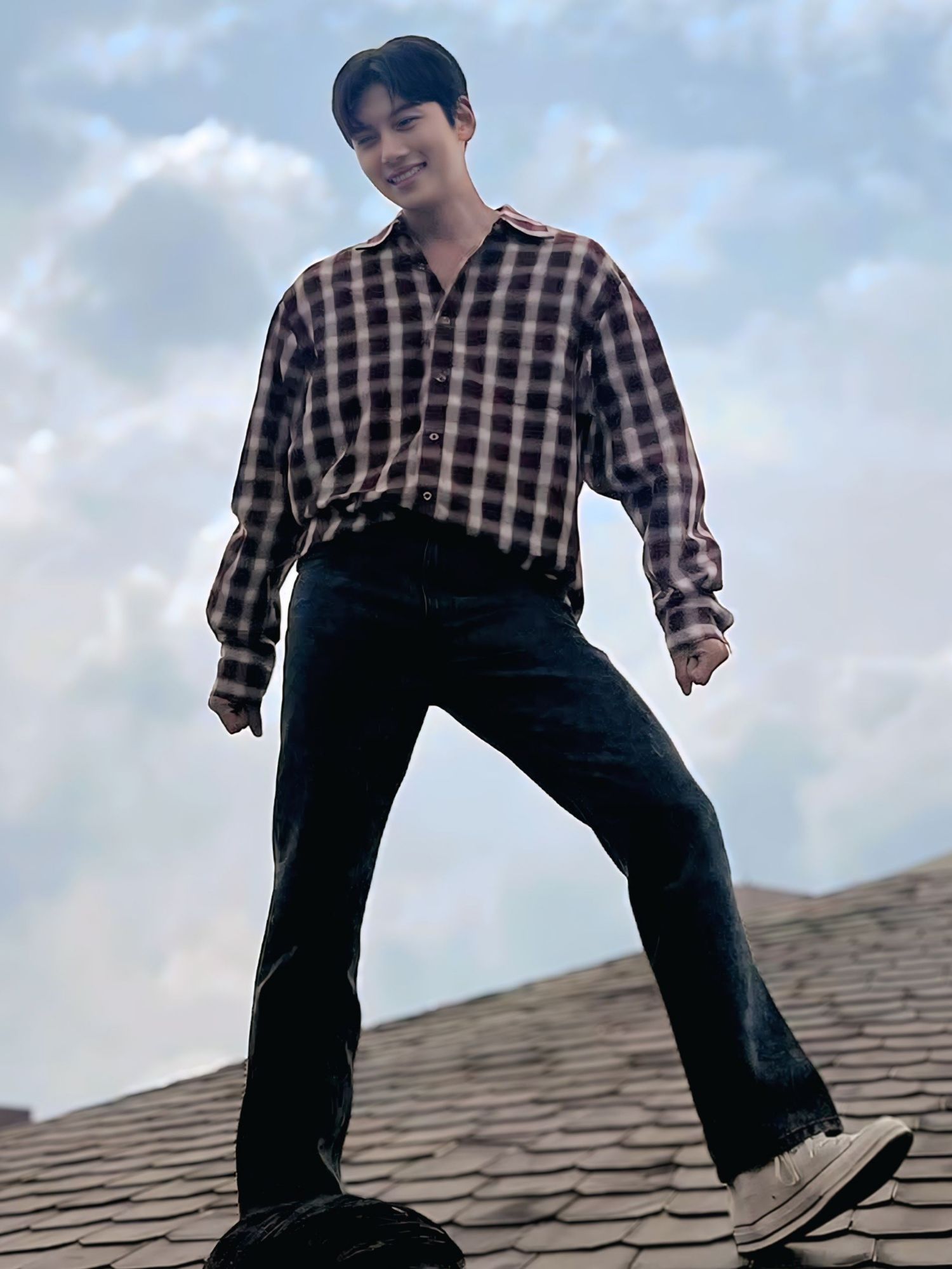 粉丝拍下的池昌旭瞬间