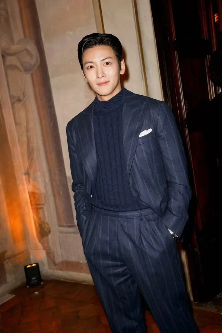 A moment captured by a fan of Ji Changwook
