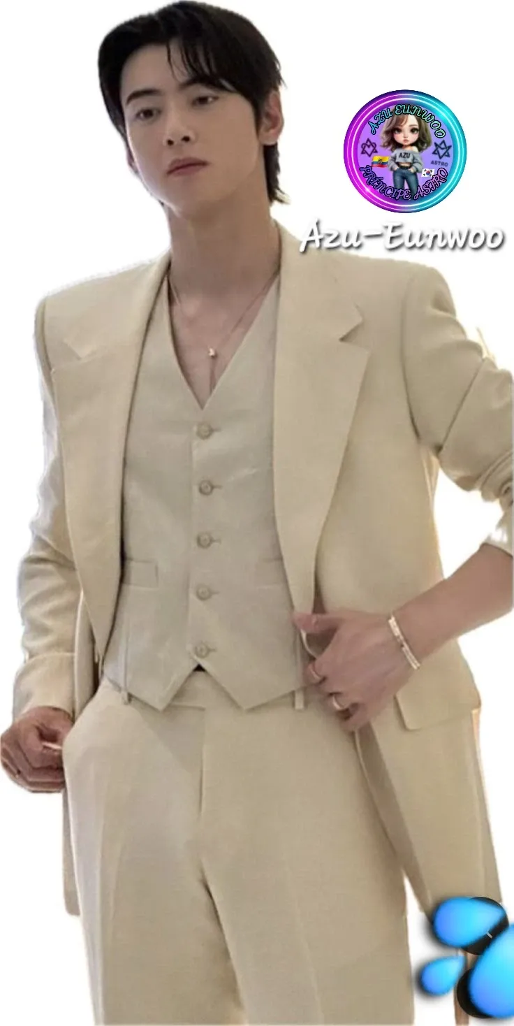 Latest photo of Cha Eunwoo