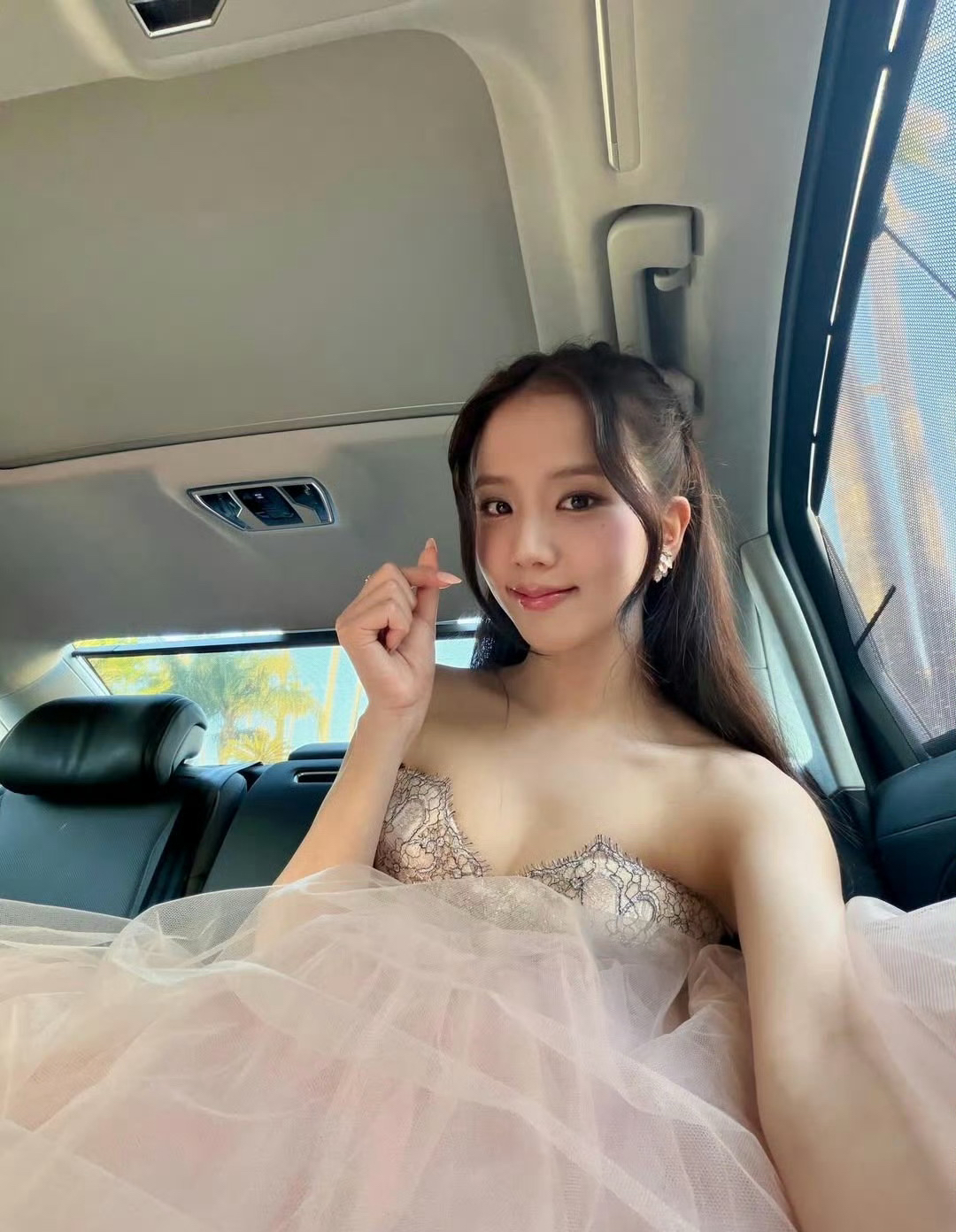 A moment captured by a fan of Jisoo (1995)