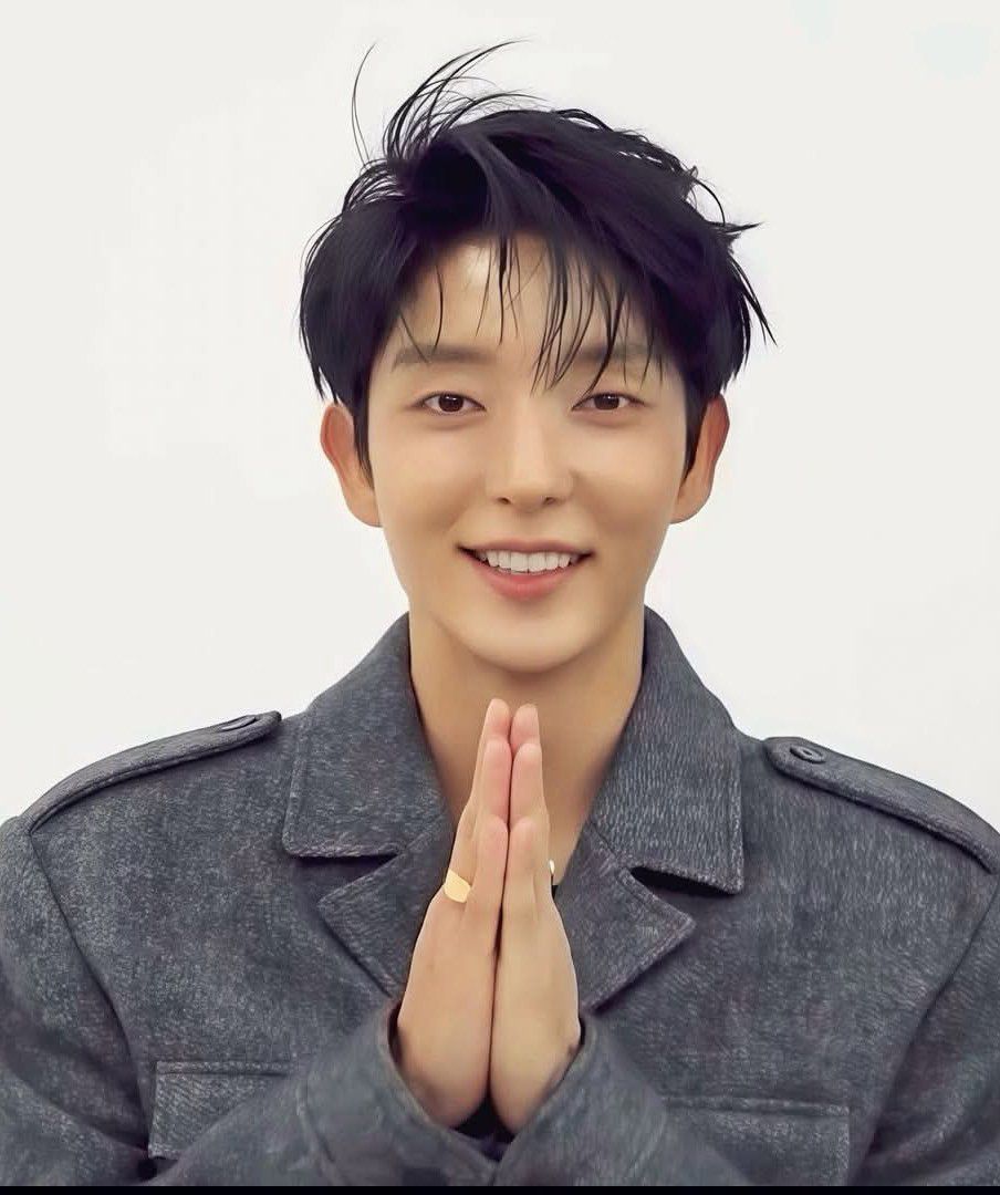 Recent activity shot of Lee Joongi