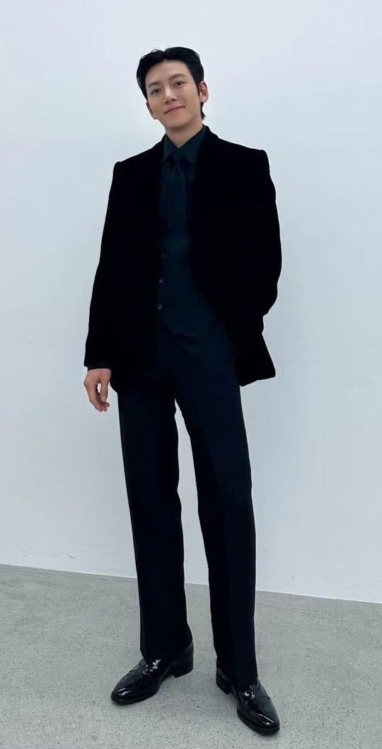 Representative background image loved by Ji Changwook fandom